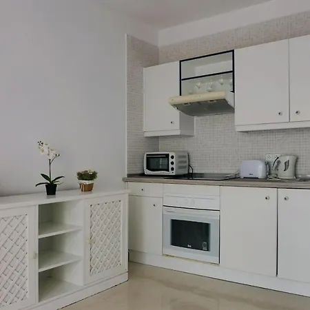 Londres Apartman *